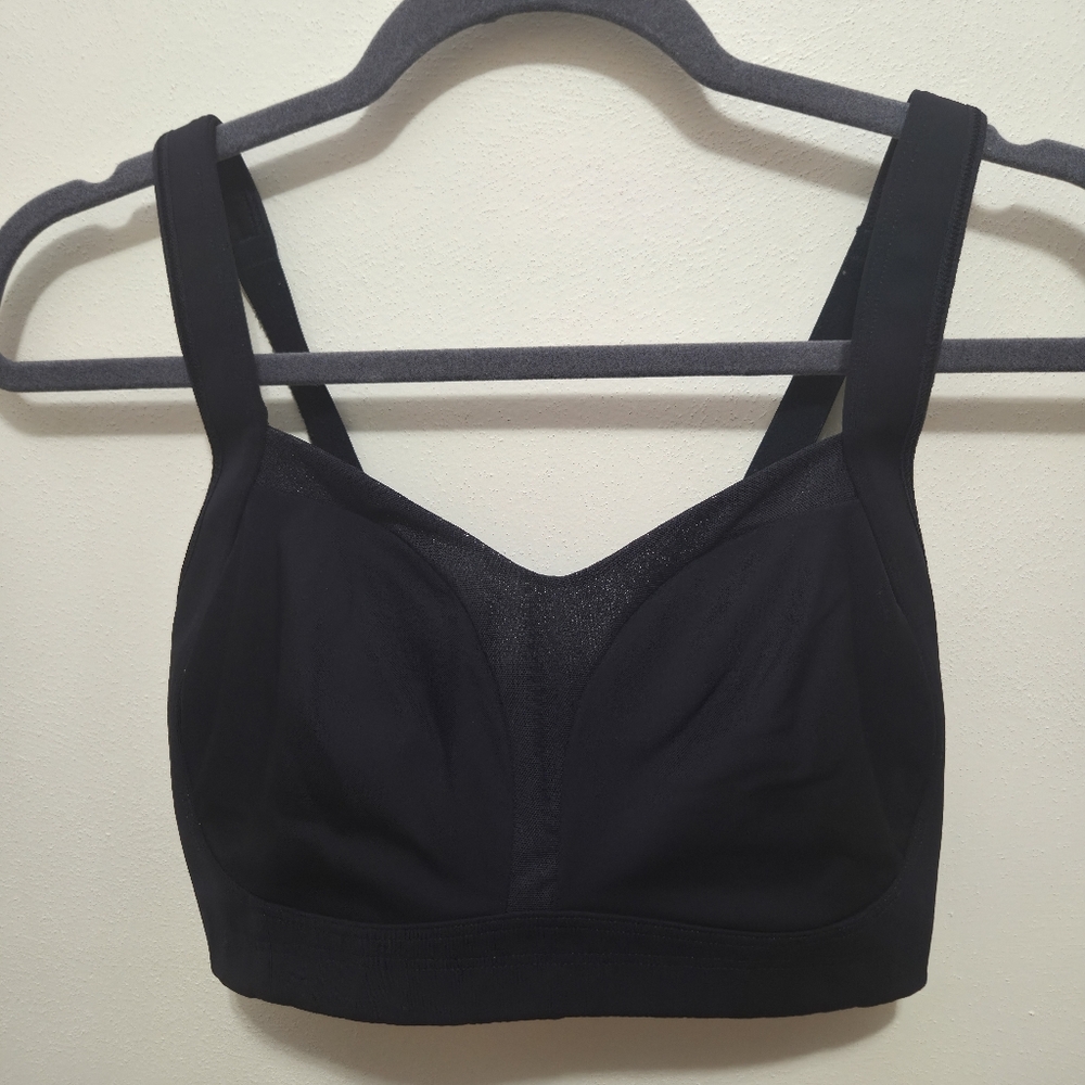 Lululemon Ta Ta Tamer III Black Sports Bra Size Small